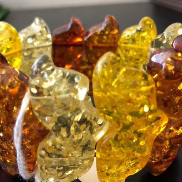 NEW set of artificial amber necklace and bracelet. - Picture 6 of 6